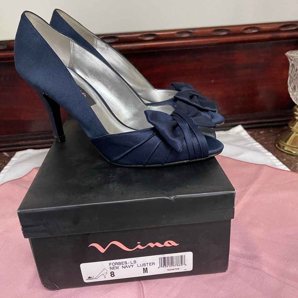Nina heels in navy blue satin - size 8